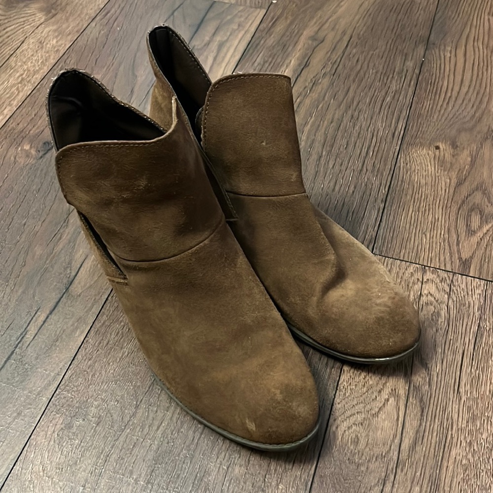 Me Too Brown booties size 11
